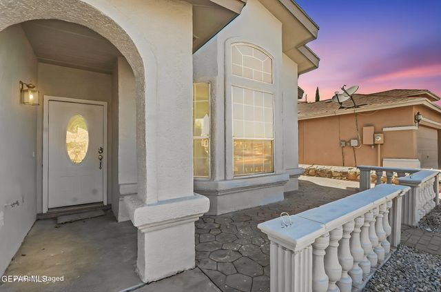3657 SAMMY REECE Place, El Paso, TX 79938