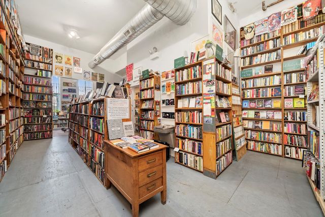 1102 W 18TH Street, Chicago, IL 60608