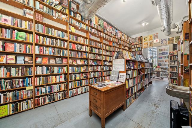 1102 W 18TH Street, Chicago, IL 60608