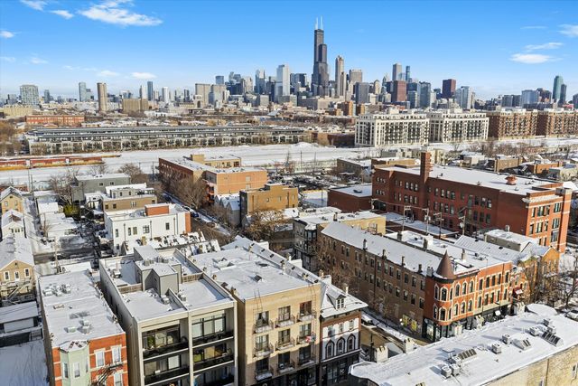1102 W 18TH Street, Chicago, IL 60608