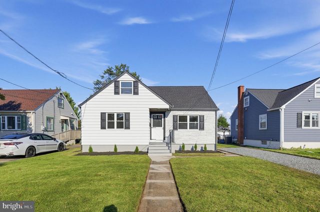 60 N CHESTER AVE, Riverside, NJ 08075