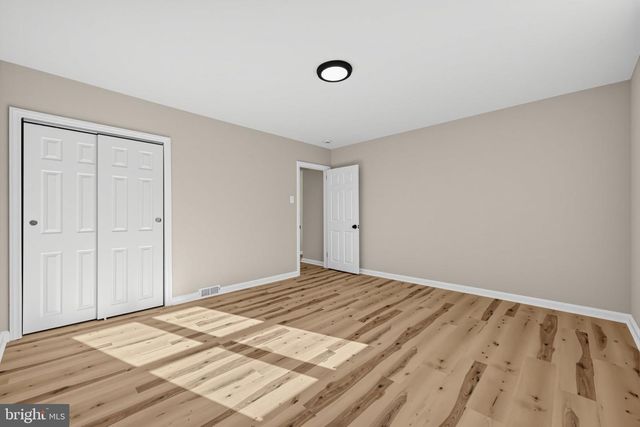60 N CHESTER AVE, Riverside, NJ 08075