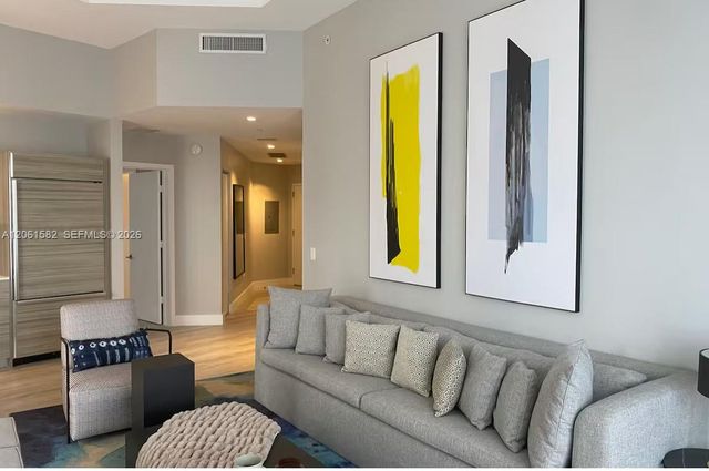 121 NE 34th Street L604, Miami, FL 33137