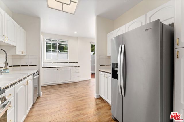 1338 Yale Street C, Santa Monica, CA 90404