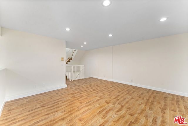 1338 Yale Street C, Santa Monica, CA 90404