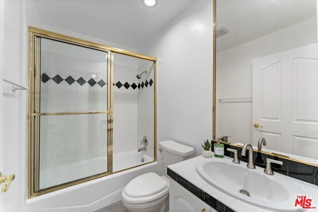 1338 Yale Street C, Santa Monica, CA 90404
