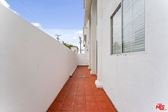 1338 Yale Street C, Santa Monica, CA 90404