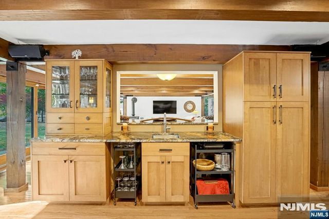 59 Youngs Road, Mahwah, NJ 07430