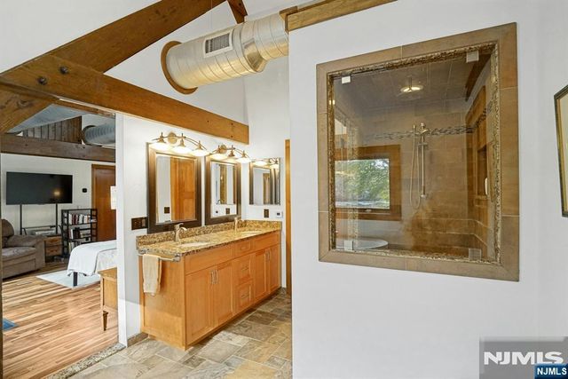 59 Youngs Road, Mahwah, NJ 07430