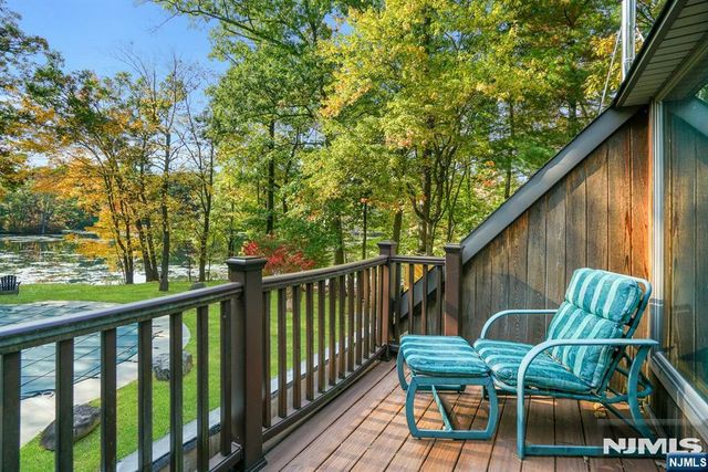 59 Youngs Road, Mahwah, NJ 07430