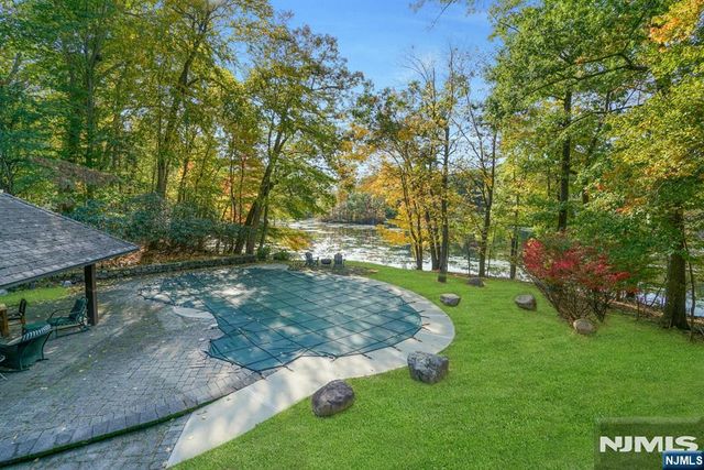 59 Youngs Road, Mahwah, NJ 07430
