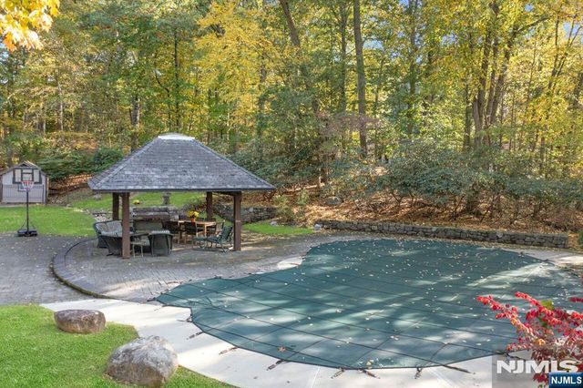 59 Youngs Road, Mahwah, NJ 07430