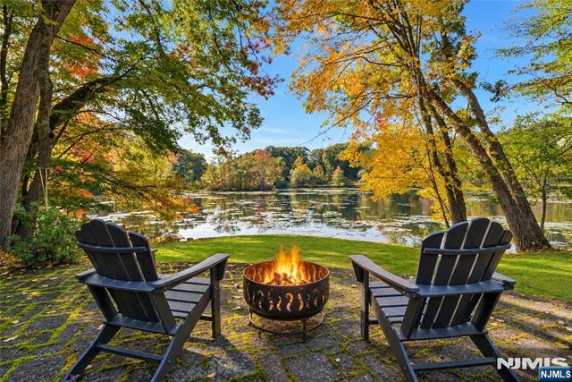 59 Youngs Road, Mahwah, NJ 07430