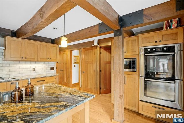 59 Youngs Road, Mahwah, NJ 07430