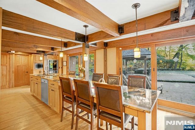 59 Youngs Road, Mahwah, NJ 07430