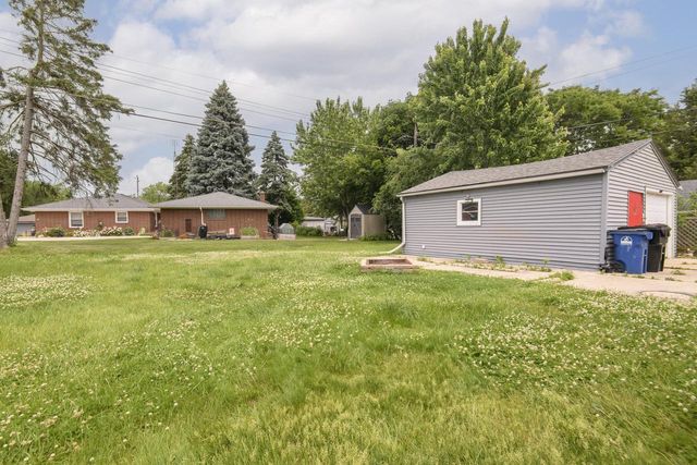3500 Poe AVENUE, Racine, WI 53405