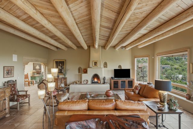 957 Paseo Del Sur, Santa Fe, NM 87501