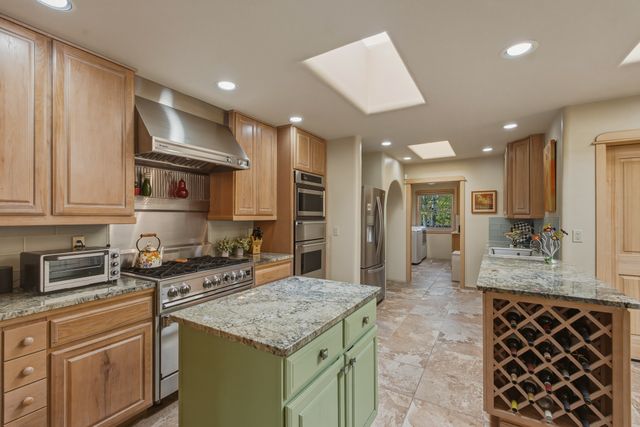 957 Paseo Del Sur, Santa Fe, NM 87501