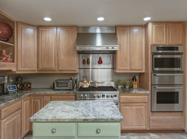 957 Paseo Del Sur, Santa Fe, NM 87501