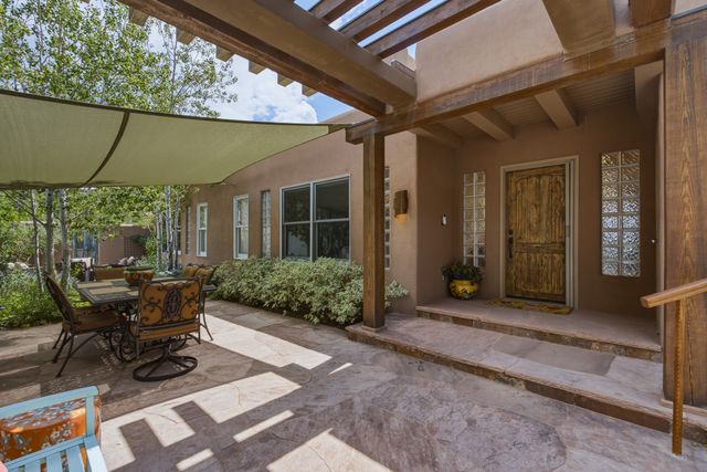 957 Paseo Del Sur, Santa Fe, NM 87501