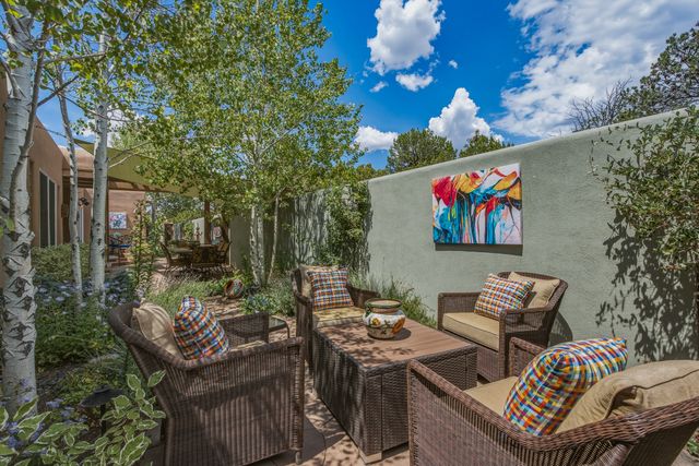 957 Paseo Del Sur, Santa Fe, NM 87501