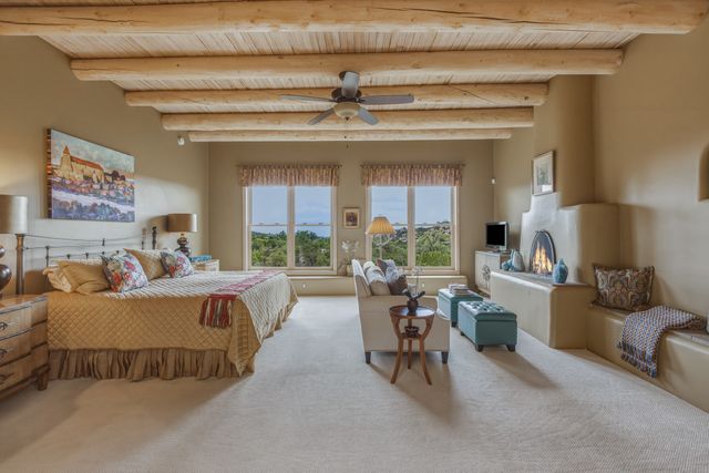 957 Paseo Del Sur, Santa Fe, NM 87501