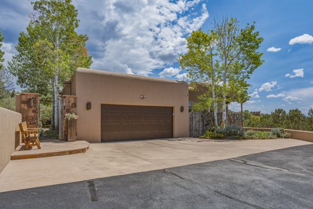 957 Paseo Del Sur, Santa Fe, NM 87501