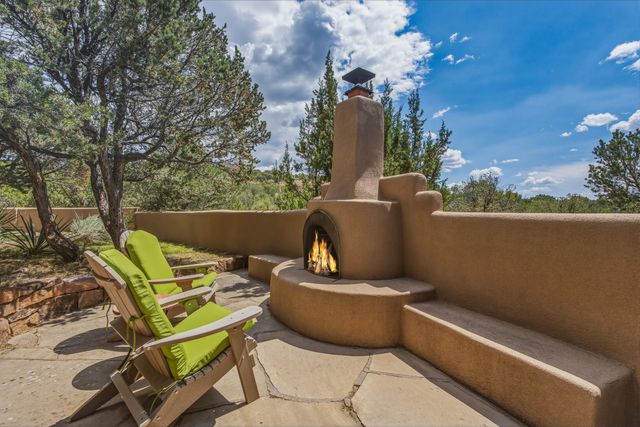 957 Paseo Del Sur, Santa Fe, NM 87501