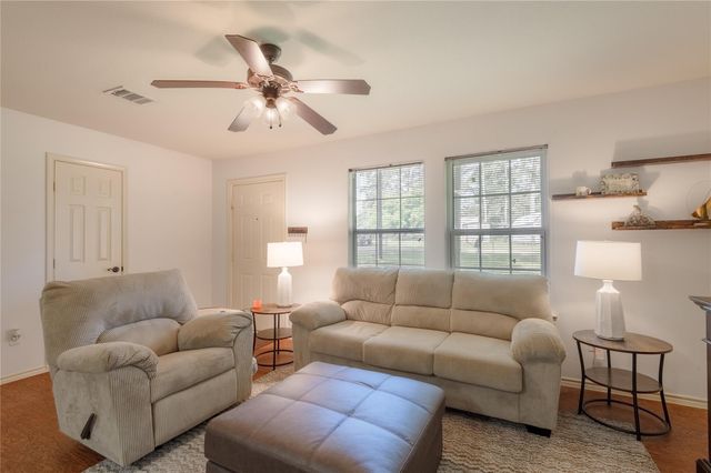 405 Peacock Path, Trinity, TX 75862