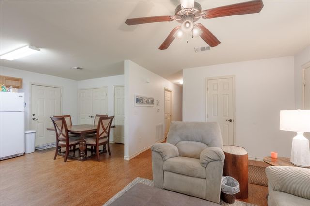 405 Peacock Path, Trinity, TX 75862