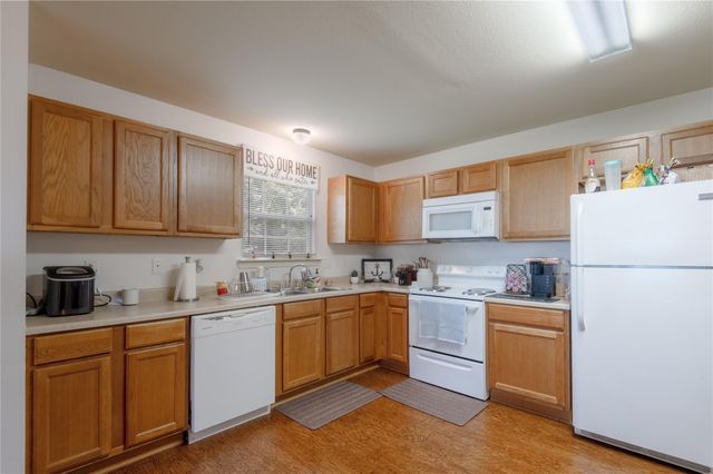 405 Peacock Path, Trinity, TX 75862