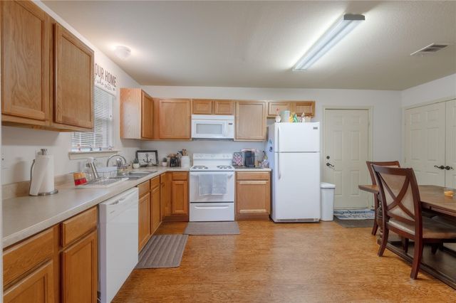 405 Peacock Path, Trinity, TX 75862