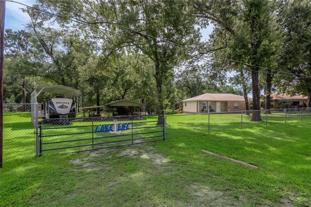 405 Peacock Path, Trinity, TX 75862