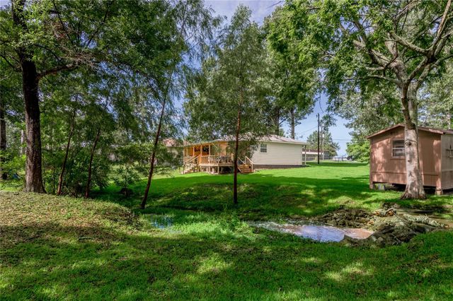 405 Peacock Path, Trinity, TX 75862