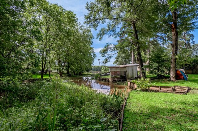 405 Peacock Path, Trinity, TX 75862