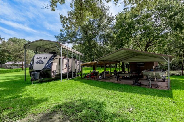 405 Peacock Path, Trinity, TX 75862