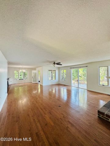 186 E Camp Perry Road, Hertford, NC 27944