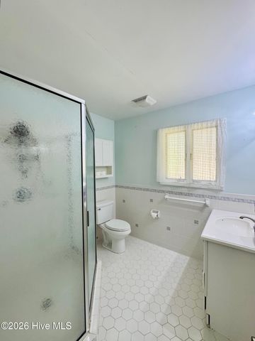 186 E Camp Perry Road, Hertford, NC 27944