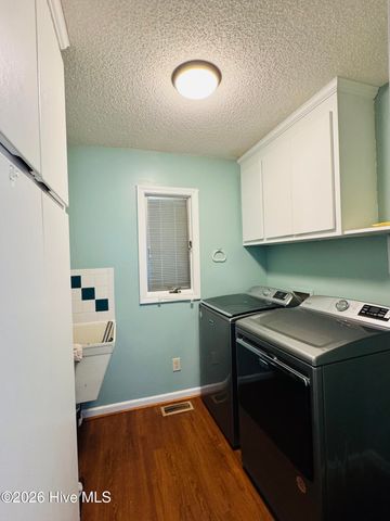 186 E Camp Perry Road, Hertford, NC 27944