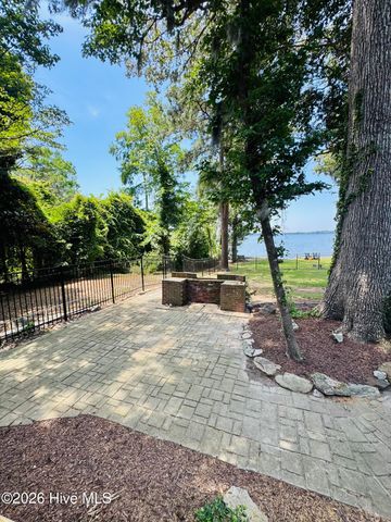 186 E Camp Perry Road, Hertford, NC 27944