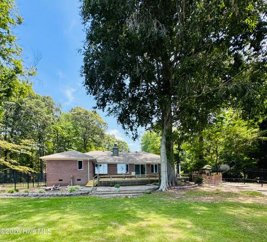 186 E Camp Perry Road, Hertford, NC 27944