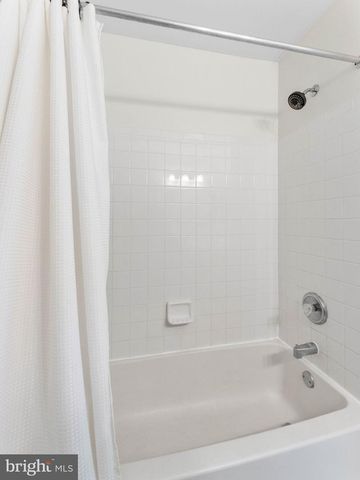 108 LIBERTY WAY, Woodbury, NJ 08096