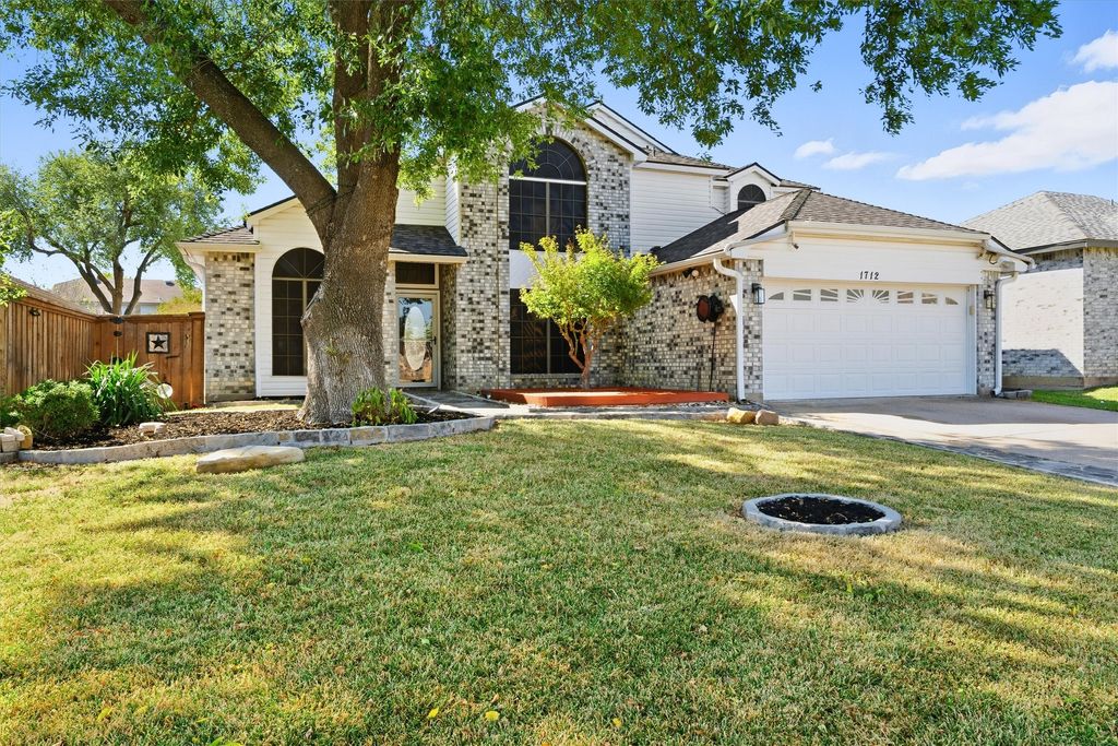 1712 Rockdale Drive, Arlington, TX 76018