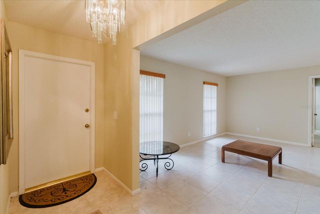 8222 LA SERENA DRIVE, Tampa, FL 33614