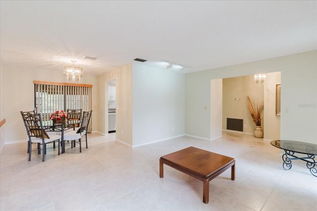 8222 LA SERENA DRIVE, Tampa, FL 33614