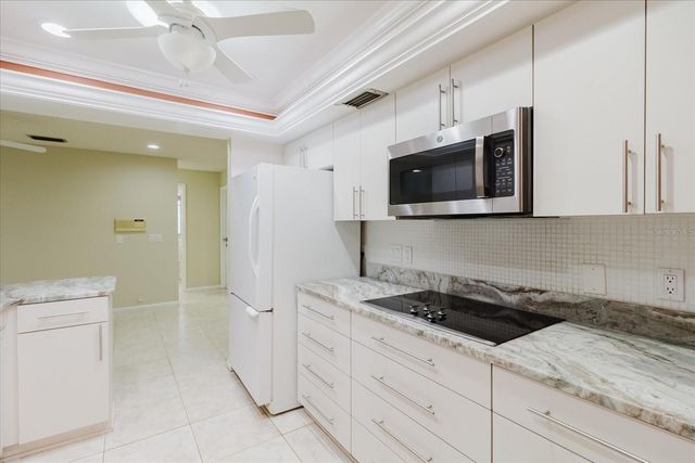 8222 LA SERENA DRIVE, Tampa, FL 33614