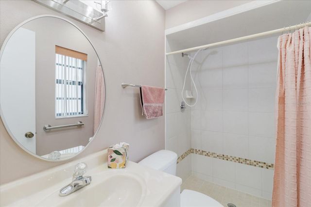 8222 LA SERENA DRIVE, Tampa, FL 33614