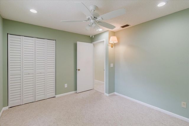 8222 LA SERENA DRIVE, Tampa, FL 33614