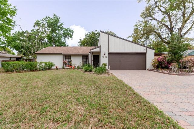 8222 LA SERENA DRIVE, Tampa, FL 33614