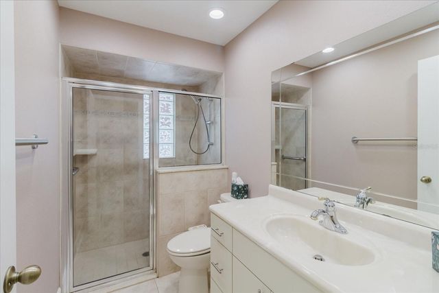 8222 LA SERENA DRIVE, Tampa, FL 33614